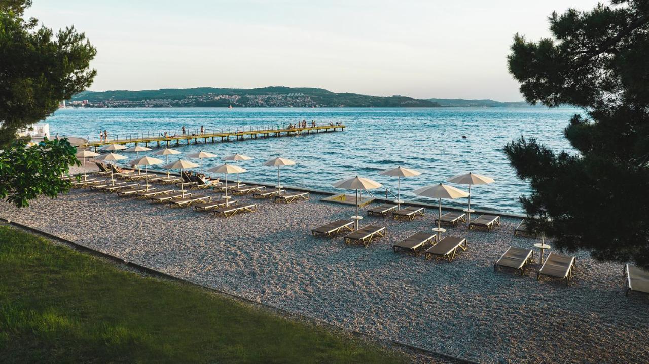 Villas - Hotel & Resort Adria 안카란 외부 사진